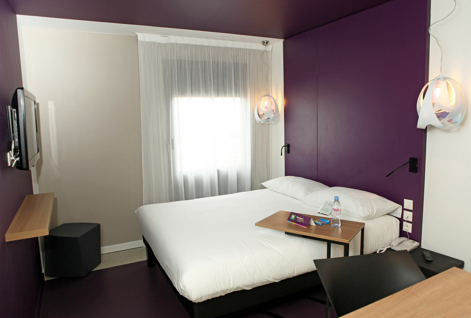 Ibis Styles Nimes Gare Centre Hotel Exterior photo